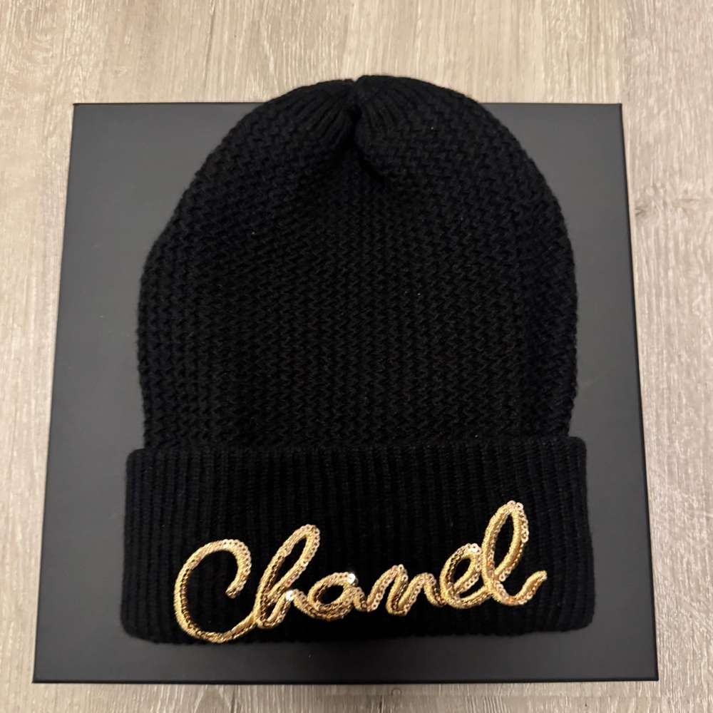Chanel Black and Gold Cashmere Beanie